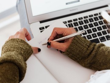 香港人在開(kāi)曼注冊(cè)公司的優(yōu)缺點(diǎn)及優(yōu)勢(shì)分析